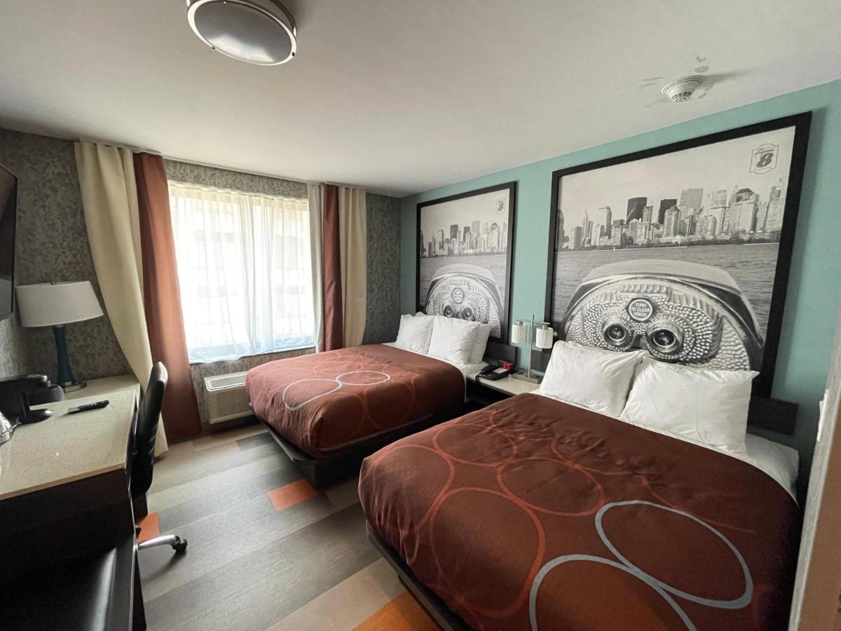 Super 8 By Wyndham Brooklyn Williamsburg Hotel Ню Йорк Екстериор снимка