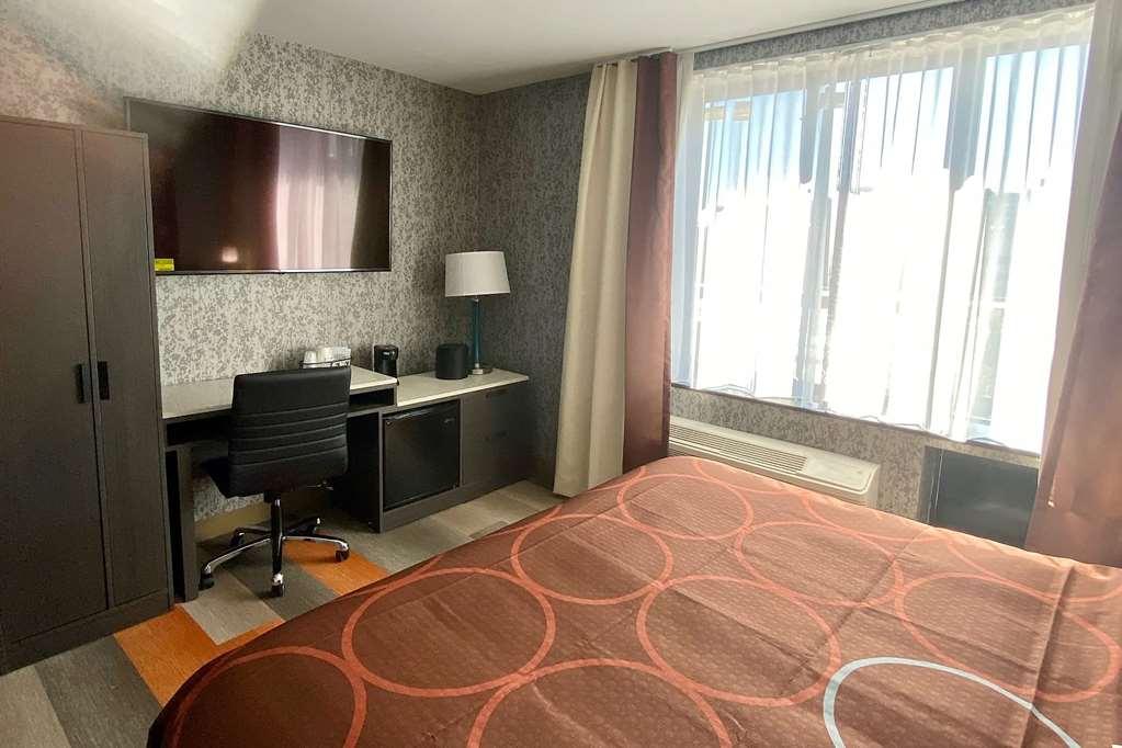 Super 8 By Wyndham Brooklyn Williamsburg Hotel Ню Йорк Стая снимка