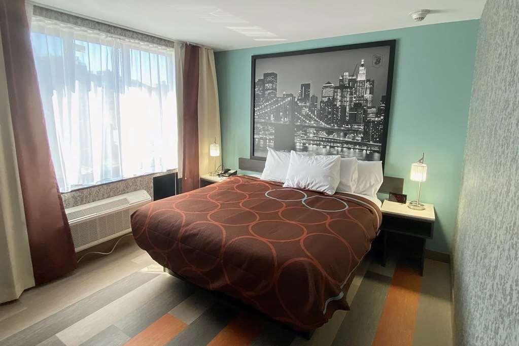 Super 8 By Wyndham Brooklyn Williamsburg Hotel Ню Йорк Стая снимка